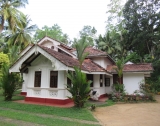 MI 20 - Well Maintained Colonial House Near Mirissa